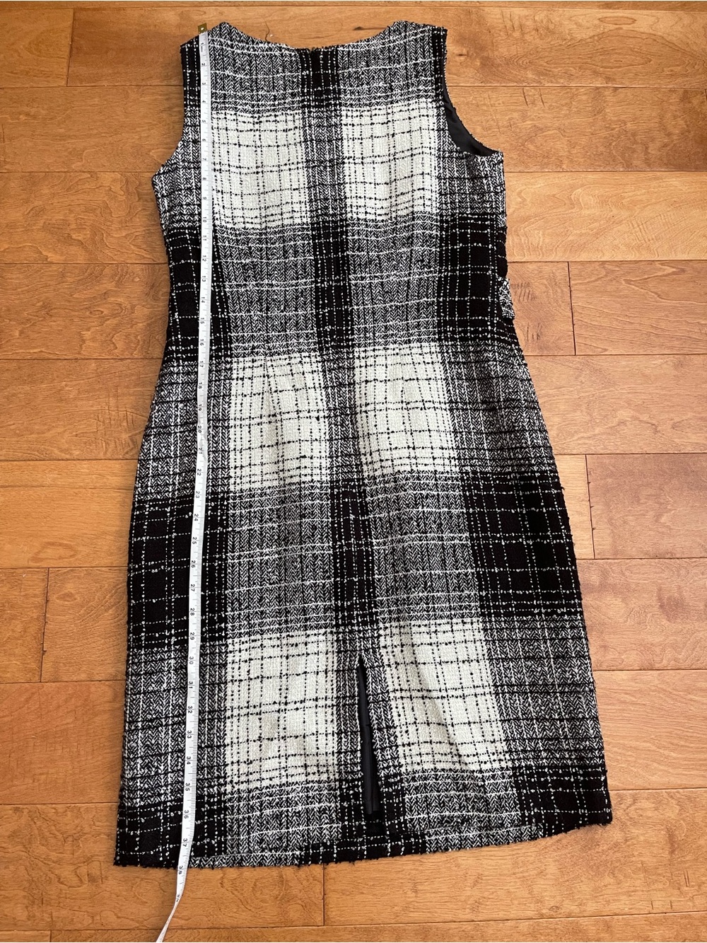 Jessica Howard Black and White Plaid Sleeveless Sheath Dress - Picture 3 of 4